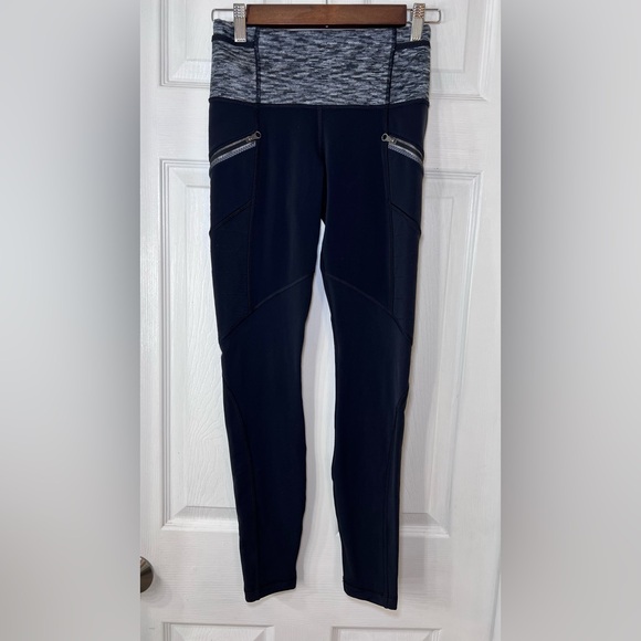 Lululemon Womens Dramatic Static Toasty Tech Tights II Athletic Black Sz 4 - Picture 1 of 11